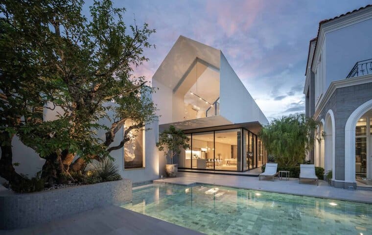 The Pavilion: A Modern Guest House in Bangkok by WARchitect