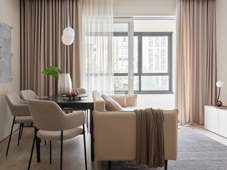 Beige Apartment in Yekaterinburg by Alexander Tischler: A Tranquil, Customizable Space