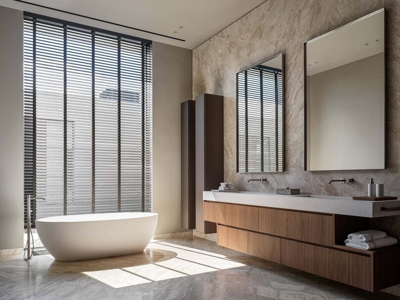 Bright Villa Kyoto by Ekaterina Yakovenko – bathroom with freestanding tub, Russia