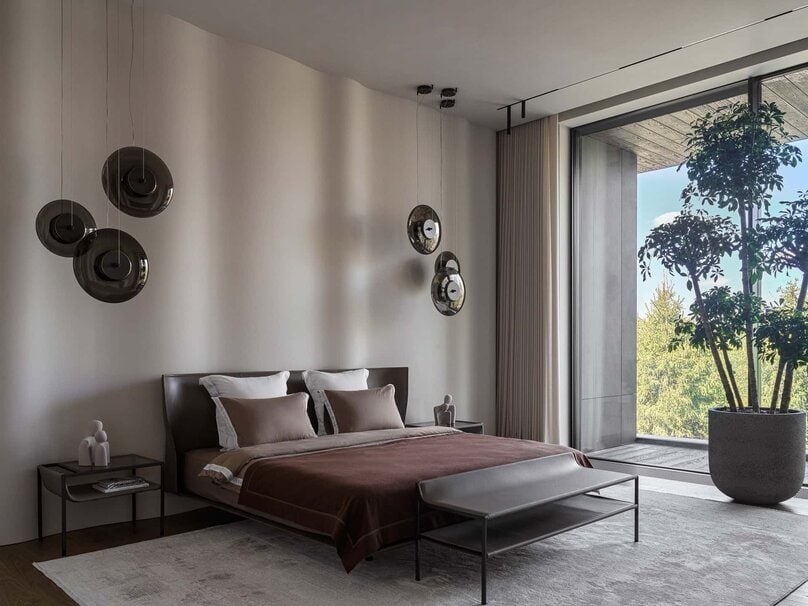 Bright Villa Kyoto by Ekaterina Yakovenko – bedroom with disc pendant lights, Russia