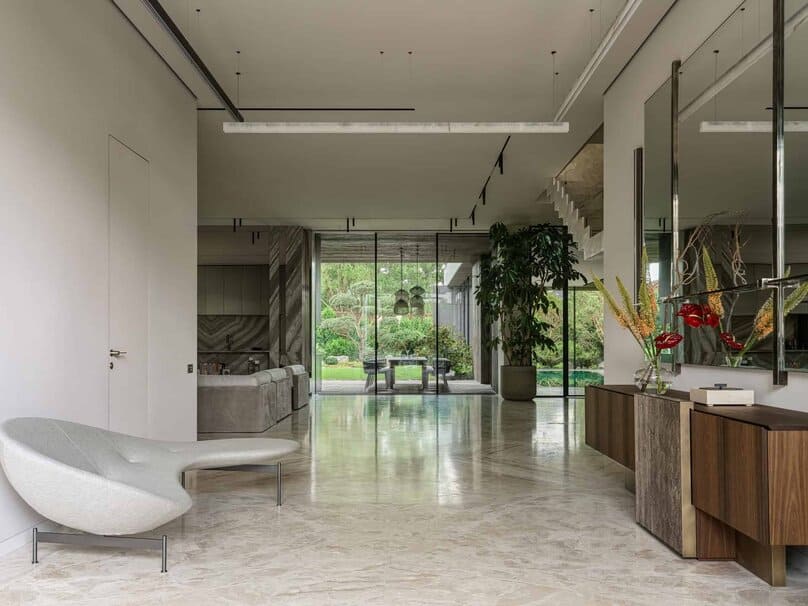 Bright Villa Kyoto by Ekaterina Yakovenko – hallway with view to garden, Russia