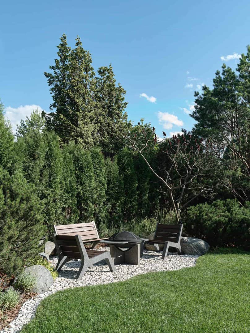 Bright Villa Kyoto by Ekaterina Yakovenko, garden firepit seating in Russia