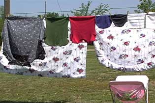 Hanging Laundry On The Line - Basic Tips To Make It Easier!