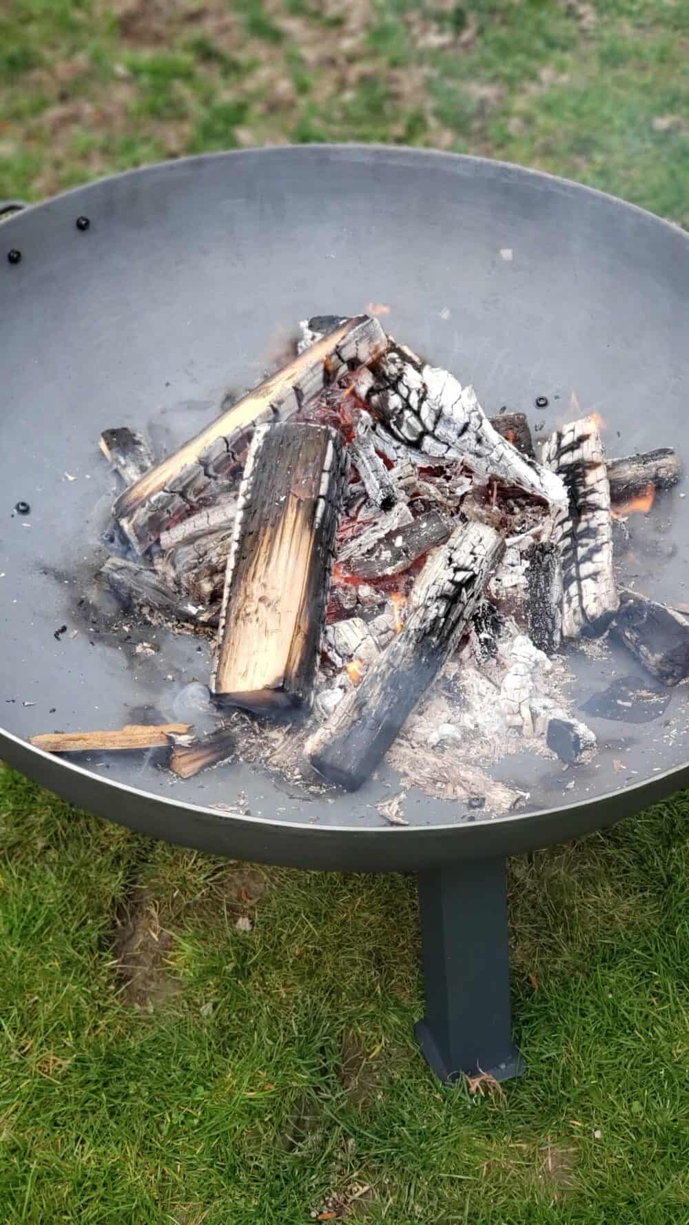 best way to put out a fire pit