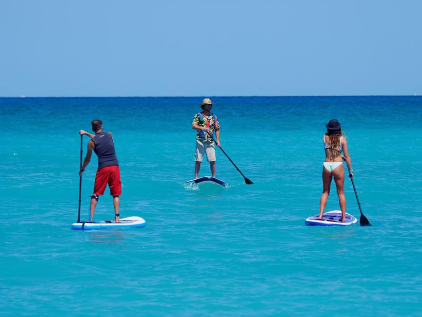 What to Wear Paddleboarding: Ultimate Style Guide