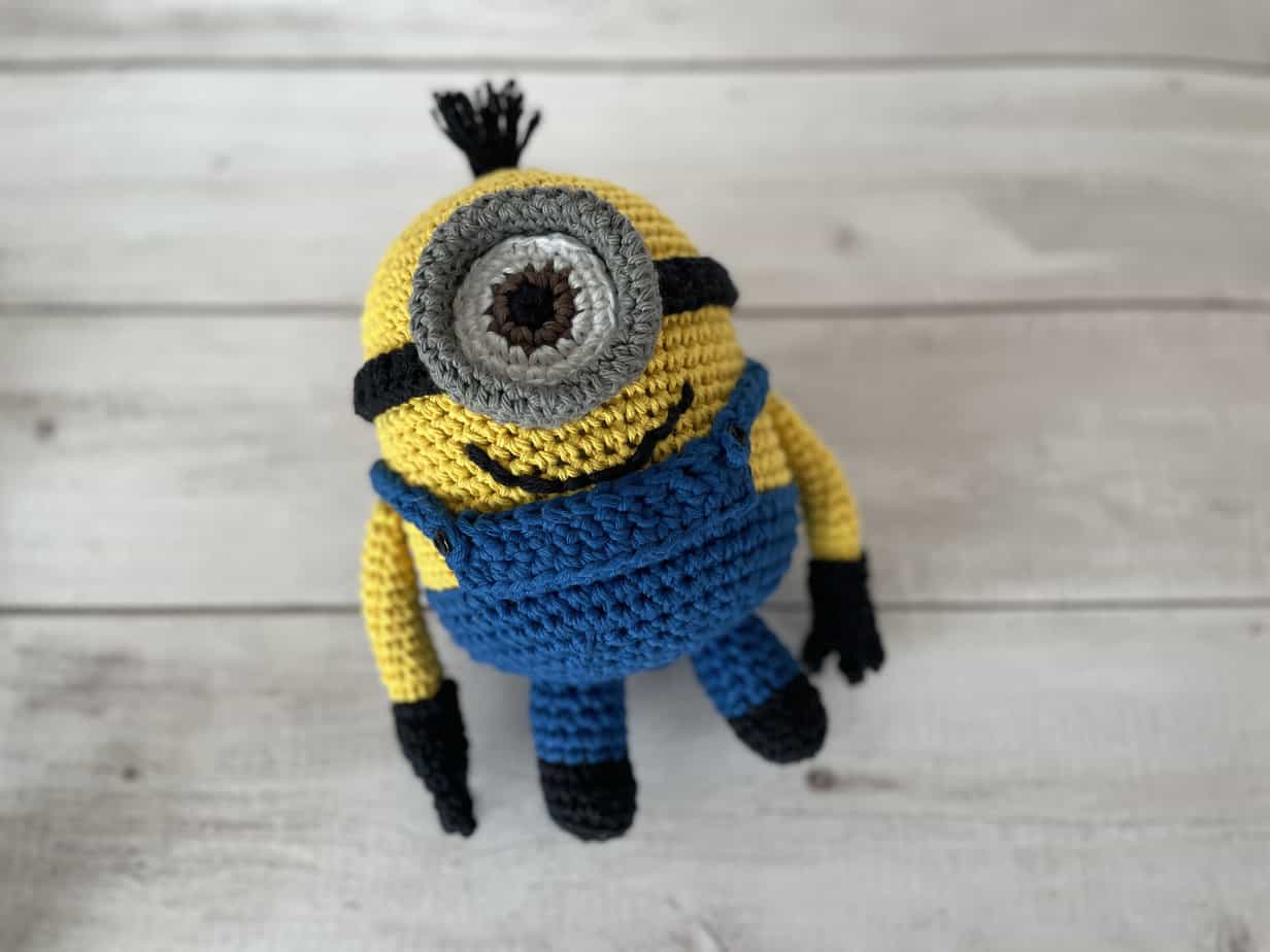 Minion Free Crochet Pattern - Off the Beaten Hook minion-free-crochet-pattern-off-the-beaten-hook