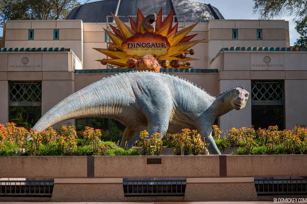 Iguanodon Dinosaur Ride