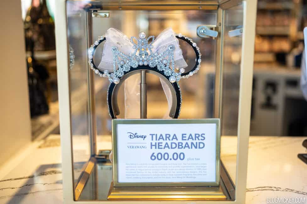 Brand New Minnie Mouse ears from designer collection by Vera Wang. How Much Are These Vera Wang Wedding Minnie Ears at Magic  main image 4