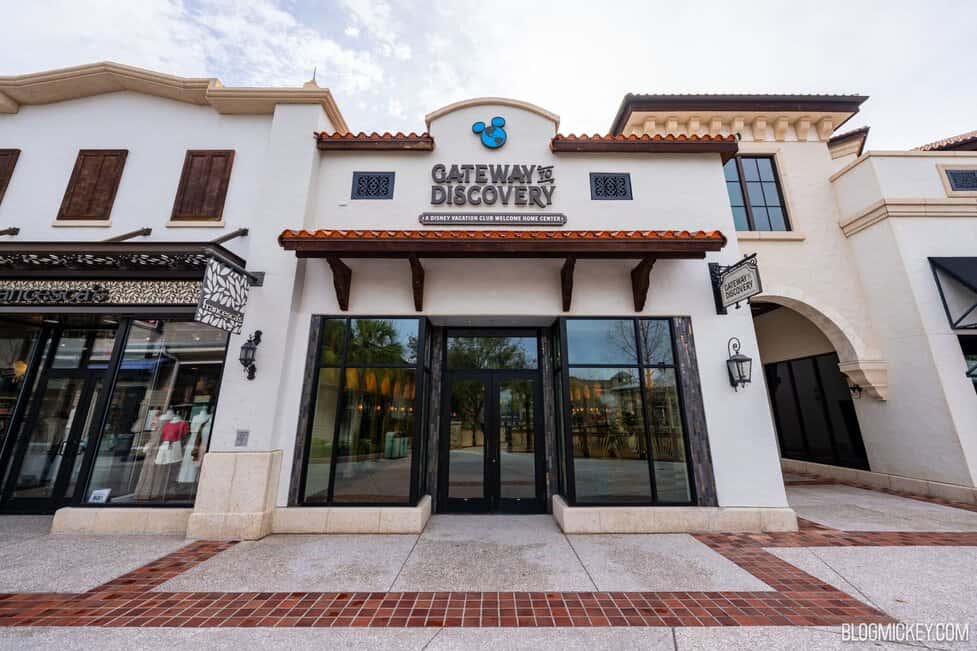 gateway-to-discovery-dvc-welcome-center-disney-springs-exterioro-7-2048x1365.jpg