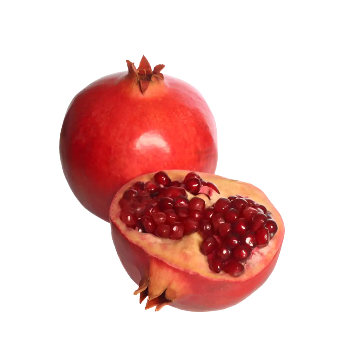 Jugos de granada y granada entera frescos, saludables y naturales, ideales para una dieta equilibrada y análisis de antioxidantes, en un fondo blanco.