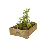 Contenedor de madera con vegetales y hierbas aromáticas cultivadas en huerto urbano. Cultivo ecológico en caja de madera para huertos caseros sostenibles y naturales.