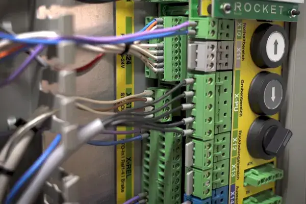 سیستم VVVF آسانسور 3VF | آسانسور تری وی اف