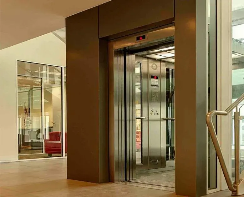 آسانسور 6 نفره برای 5 طبقه