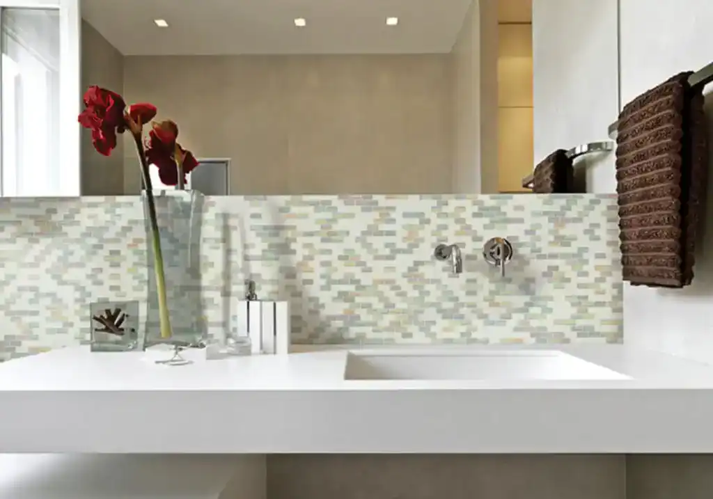 AGM Bathroom 12.QUAR .XXB