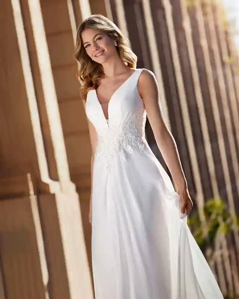 Brautkleider Detail "Kurvig"