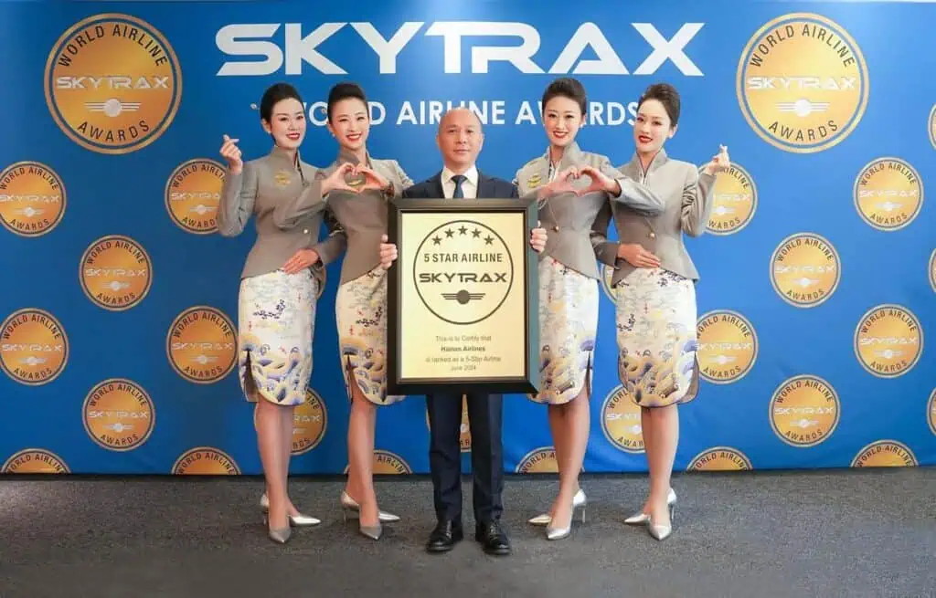 Ding Yongzheng, Chairman of HNA Aviation Group, attended the World Award Ceremony 2024 in London