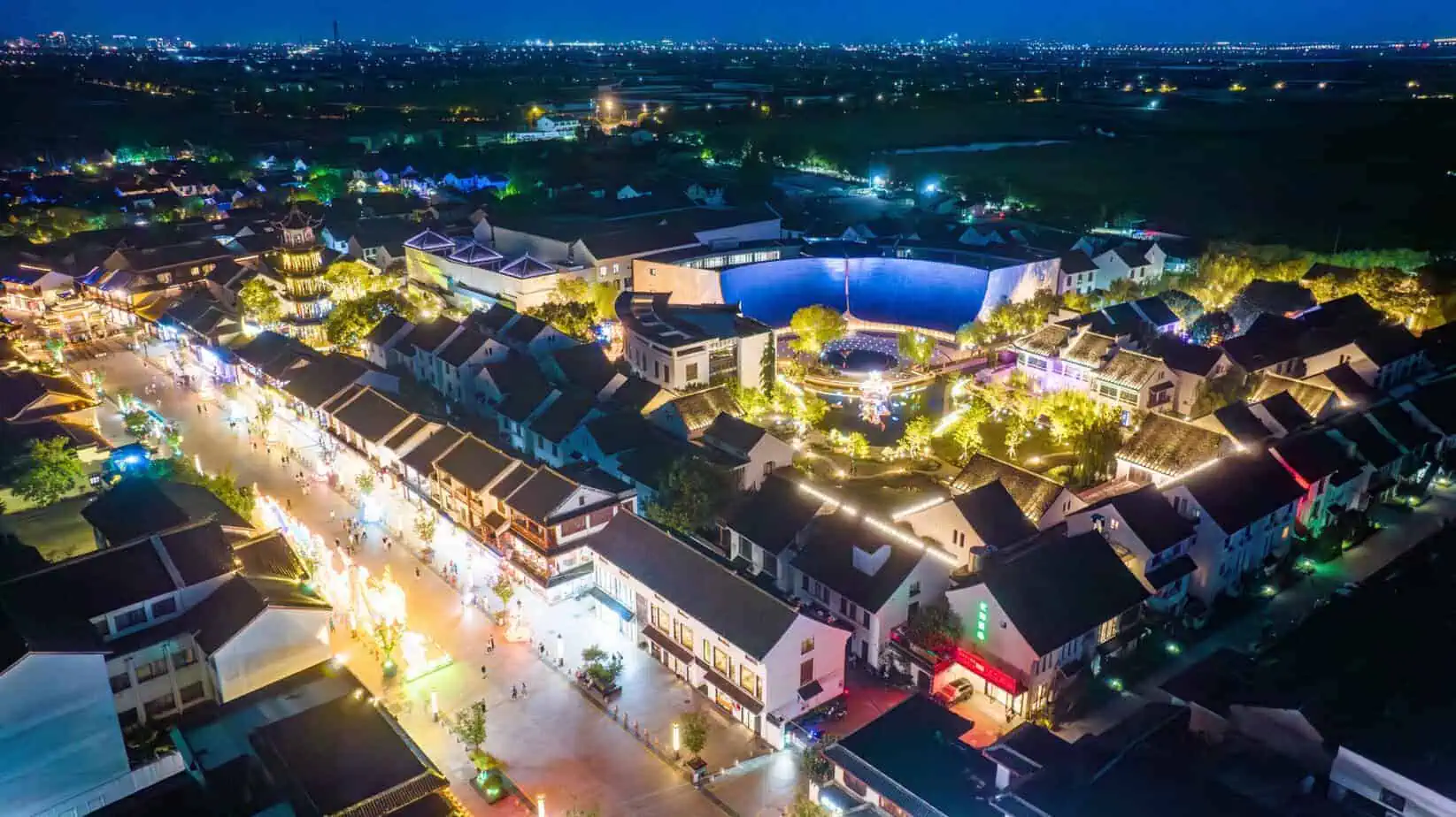 Kunshan's Mid-Autumn Lantern Fair features vibrant displays and cultural exchanges with Taiwan, fostering ties and celebrating the festival's traditions.