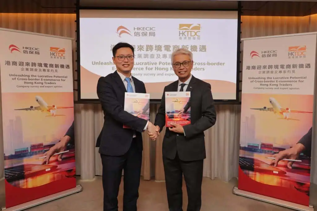 Dr Patrick Lau, Deputy Executive Director, HKTDC (left) and Terence Chiu, Commissioner, HKECIC (right)