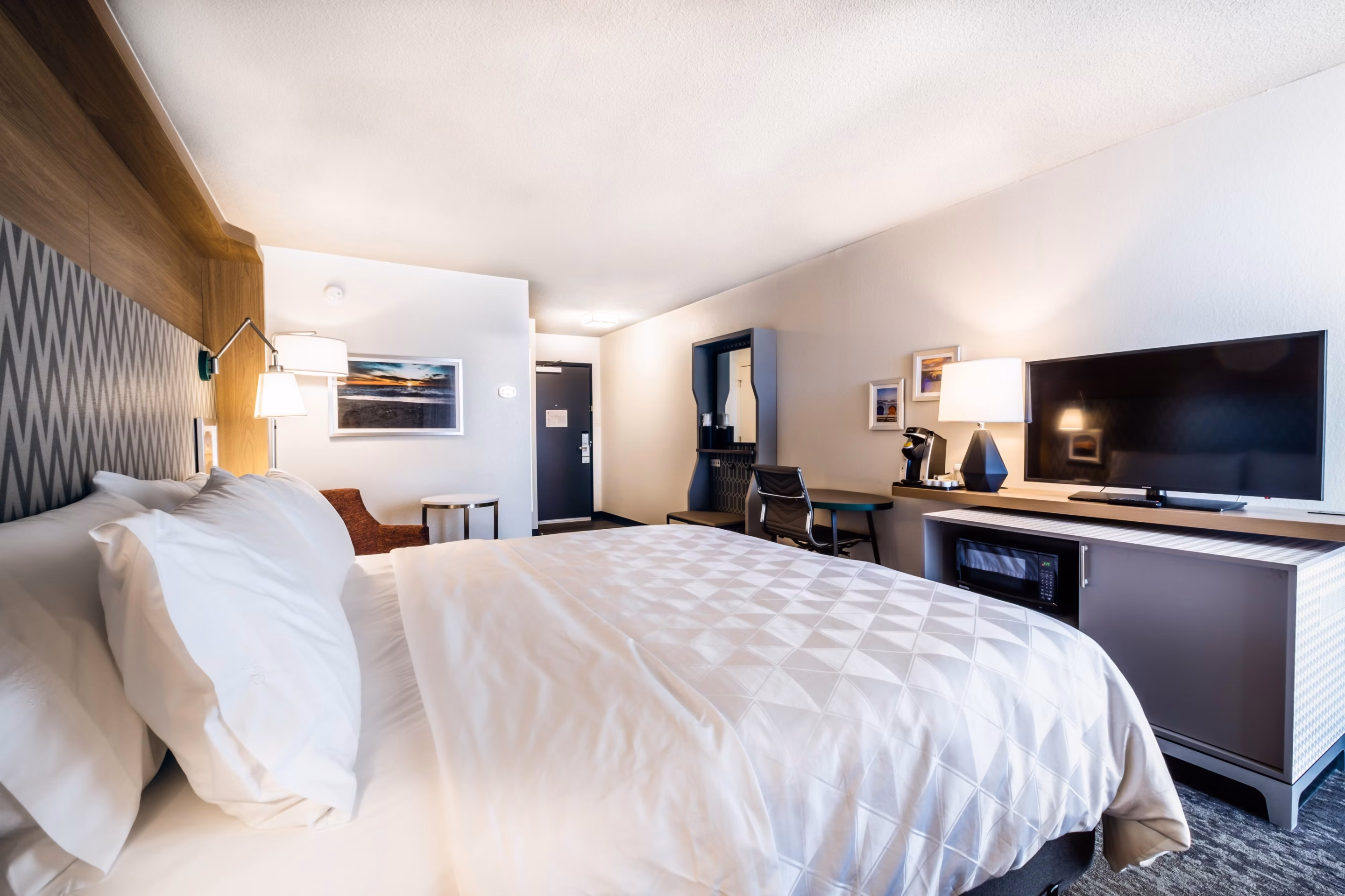 holiday inn spring lake 6016077630 3x2 (1)