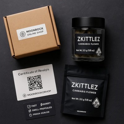 Discreet Moonrock Online Shop delivery set: unbranded shipping box, sealed jar and mylar bag, COA card with QR, and trust badges for fast, private, smell-proof, fresh-sealed delivery.