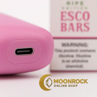 Order Esco Bars Ripe Edition USB-C charging port close-up—clean machining, rechargeable disposable, 6000 puffs—Moonrock Online Shop
