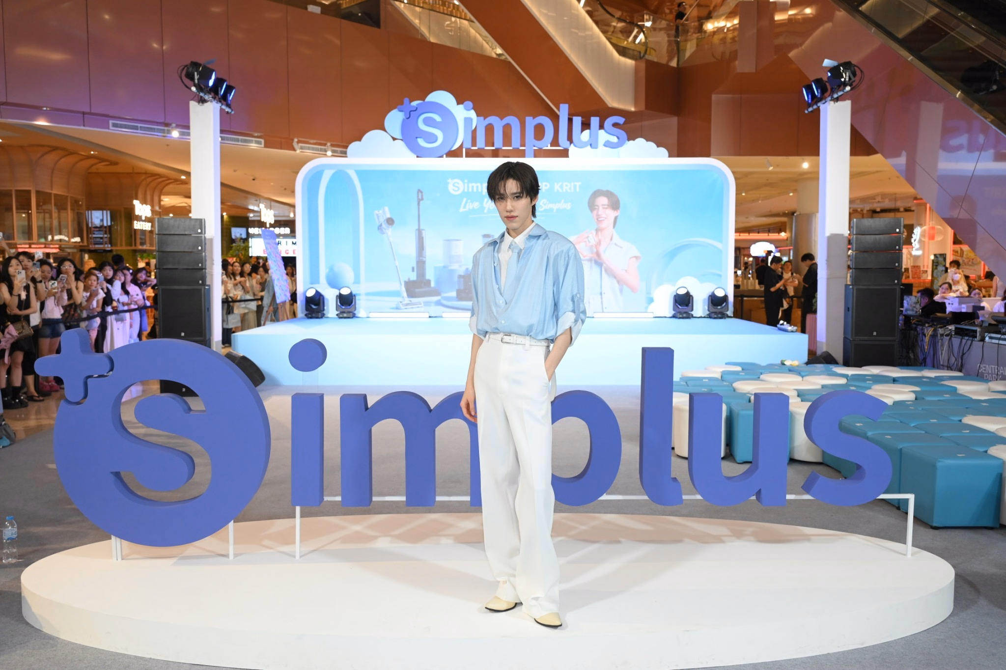 PP Krit แบรนด์แอมบาสเดอร์ของ Simplus ในงาน Live Young With Simplus
