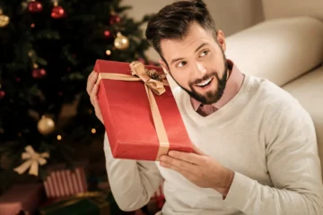 Cadeaux de Noël pour son chéri : idées qui font plaisir à tous les coups 🎁