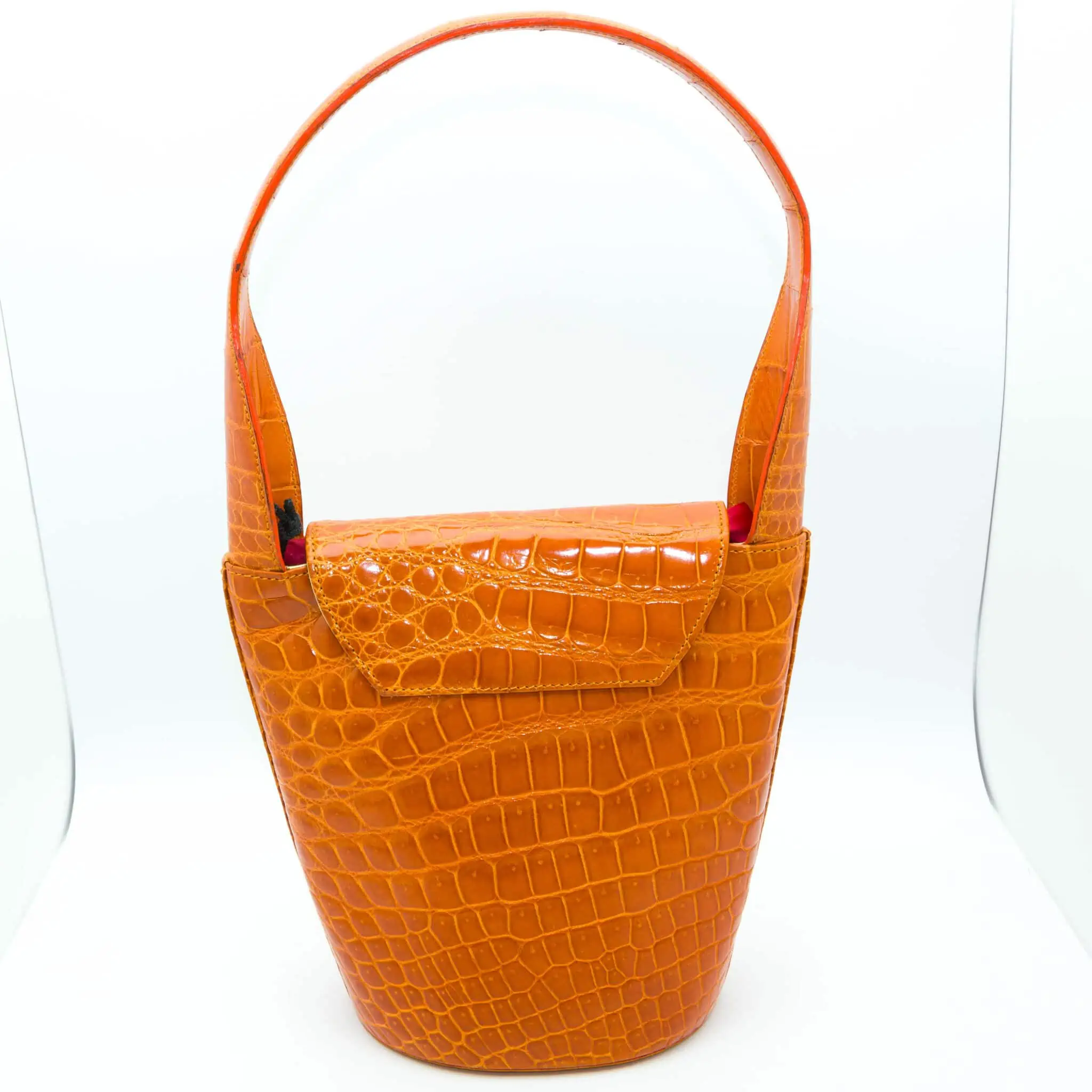 Exceptionnel et rare sac Christian Lacroix en croco orange 90s