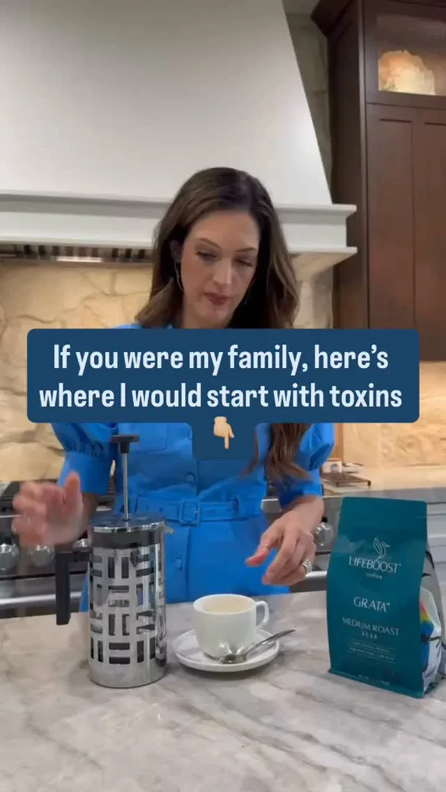 If you want to reduce your exposure to everyday toxins, please don’t panic and throw away everything in your house.Start with what you use every day.Your drinking water. Food storage. Cleaning products. Personal care products.Replace things as they run out. You don’t need a $5,000 toxin-free makeover. Small changes repeated over time add up.Want more tips on eliminating toxins? Comment TOXIN below for a link to my free guide.Also, check out my upcoming free webinar, Get Your Energy Back on 10/4. Space is limited! Save your seat via the link in bio. .....#toxins #environmentaltoxins #healing #detox #functionalhealth