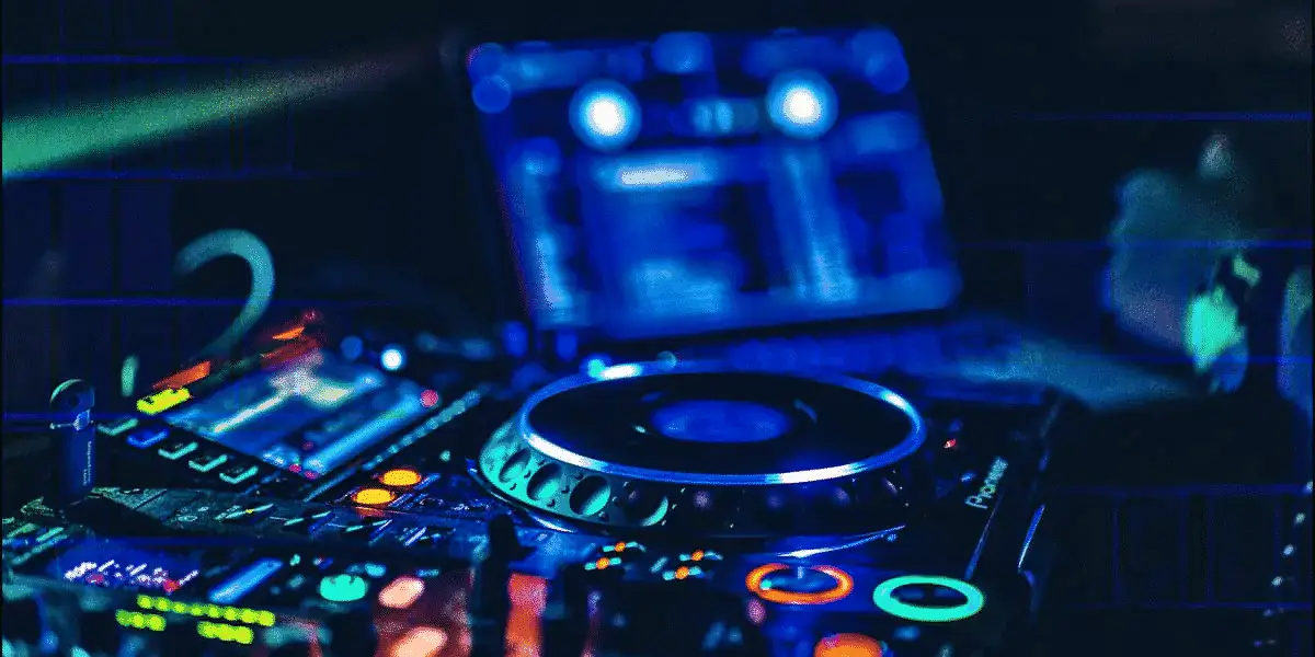 DJ equipment setup with turntables and mixer for mobile DJing.