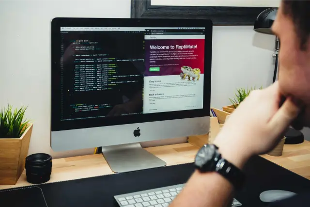 Responsive and robust web apps. Develop a web based application that works for your business for both desktop and mobile
