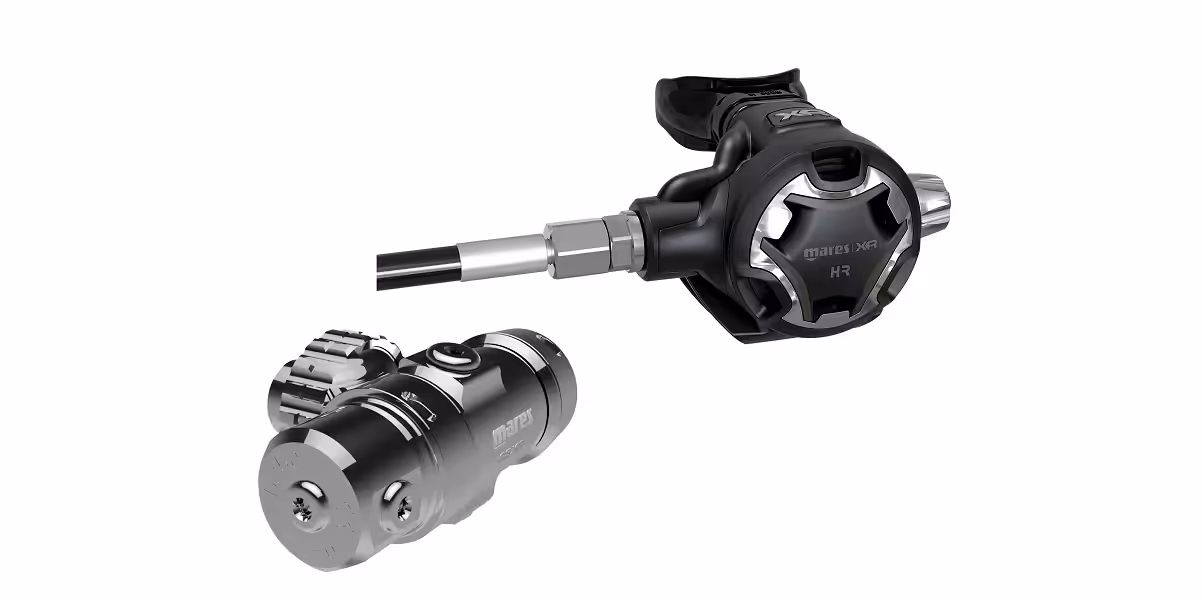 Détail d'un détendeur de plongée Mares, essentiel pour l'exploration sous-marine.