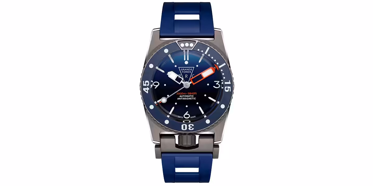 Montre de plongée automatique, étanche jusqu'à 3000 mètres, design maritime élégant.