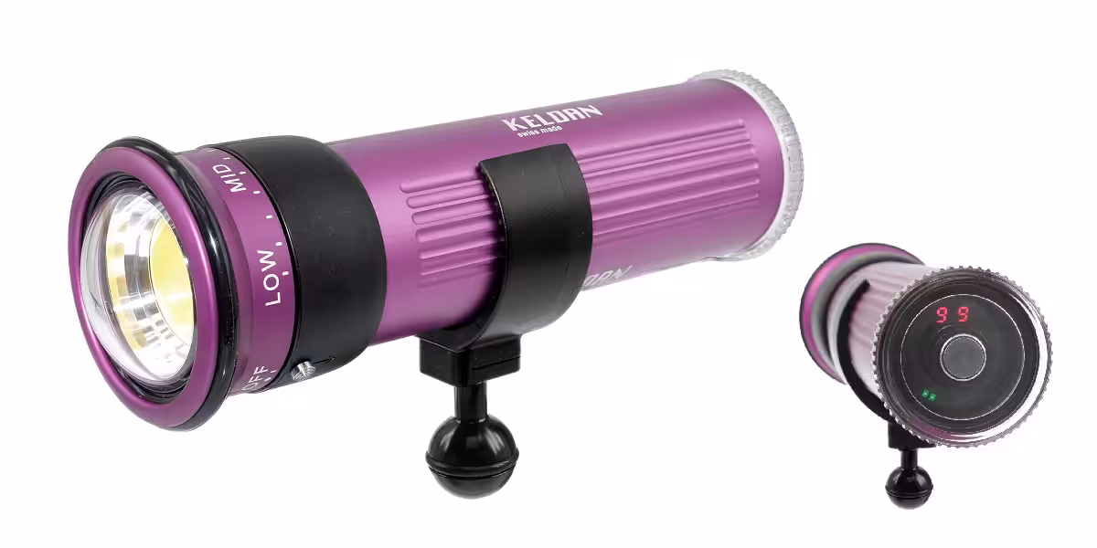 Projecteur sous-marin Keldan, idéal pour explorer les profondeurs marines en toute clarté.