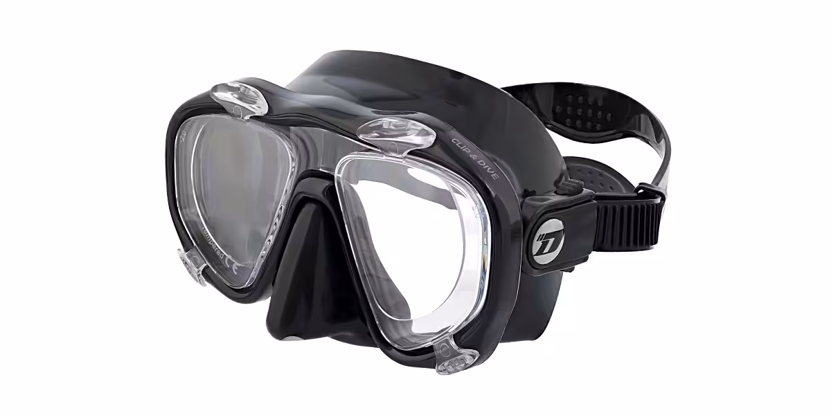 Masque de plongée noir, idéal pour explorer le monde sous-marin en toute clarté.