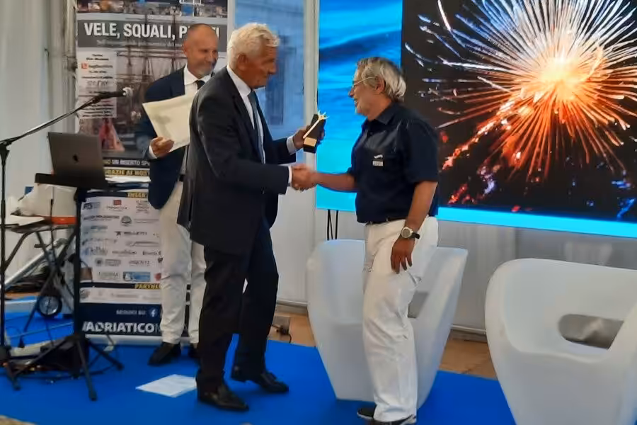 20220916 191334 900x600