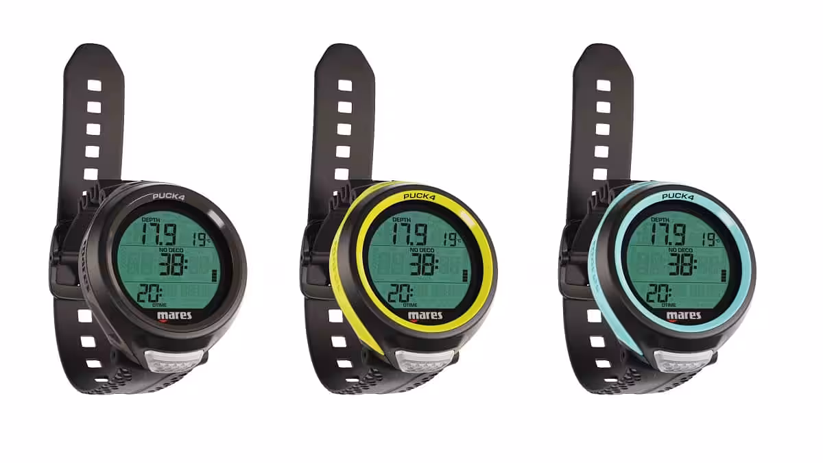 Trois ordinateurs de plongée Mares Puck4 affichent des données essentielles pour une exploration sous-marine sécurisée. #P...