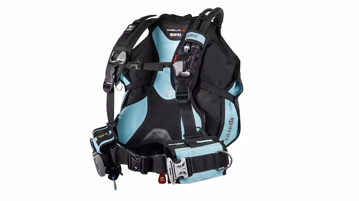 Veste de plongée Mares pour explorer les merveilles du monde sous-marin en toute sécurité.