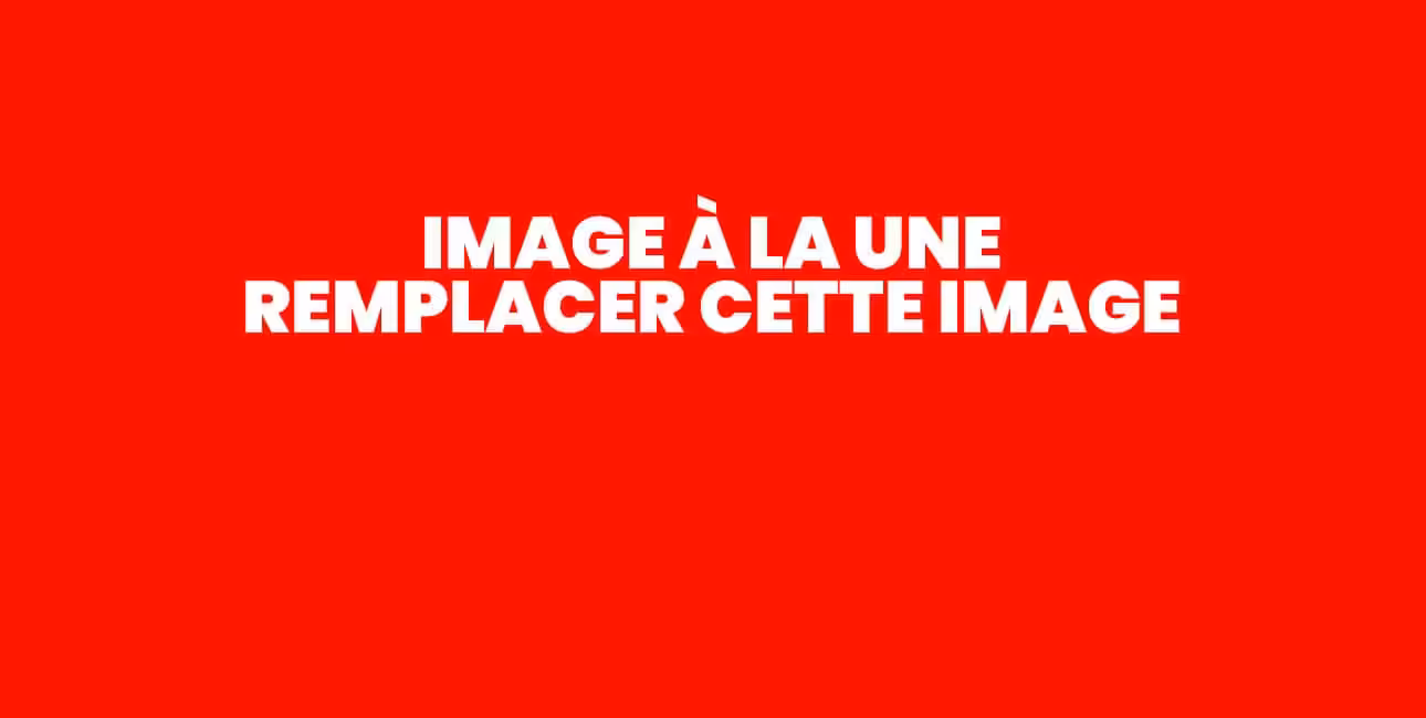 Cette image est un espace réservé pour une couverture de magazine sur la plongée et l'exploration marine.
