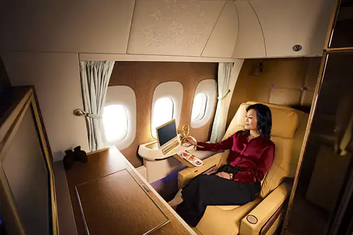 エミレーツ航空ファーストクラス搭乗記・エミレーツ航空B777ファーストクラス