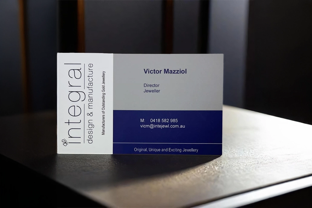 Classic straight cut business card in matt coated stock