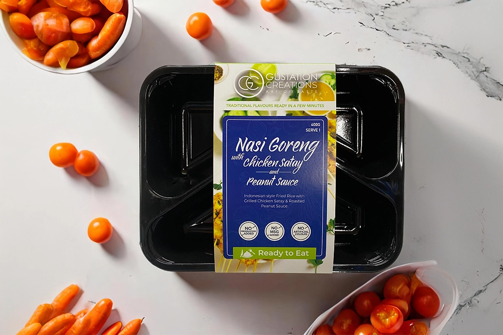 Food container sleeves in bleach board