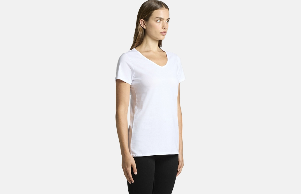 4010_BEVEL_VNECK_TEE_TURN
