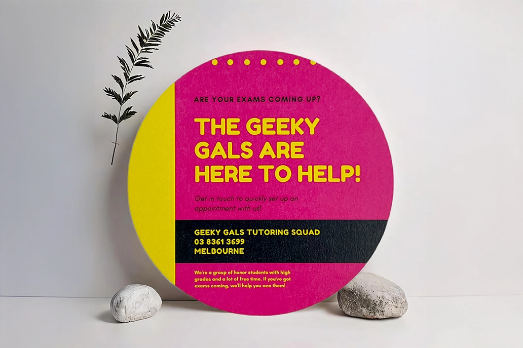 Uncoated circle marketing card by Geeky Lab