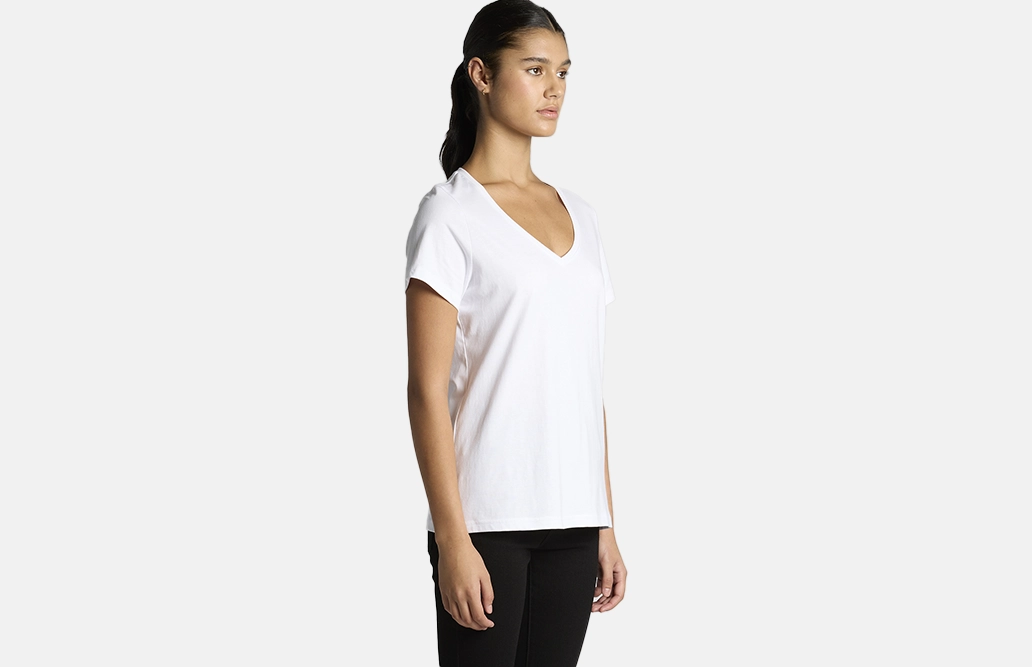 4023_WOS_MAPLE_V_NECK_TEE_TURN