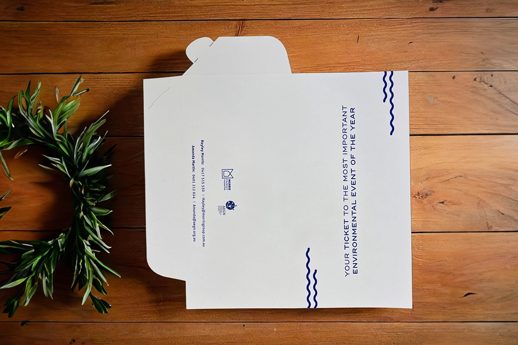 DL clip lock presentation folder