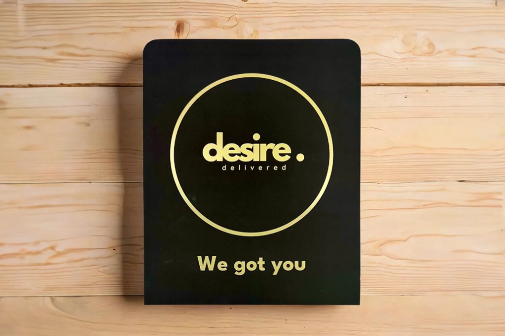 Round_Corner_Marketing_Card_Foil_Gold_3 Round corner marketing card with gold foil