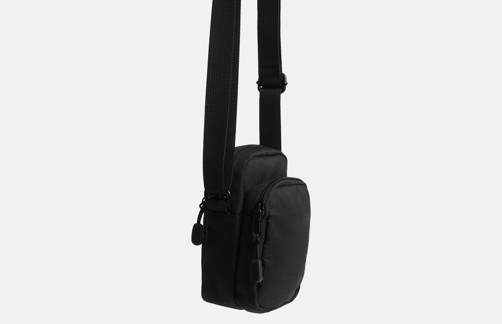 1010_RECYCLED_CAMERA_BAG_FRONT