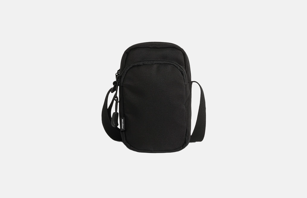1010_RECYCLED_CAMERA_BAG_MAIN