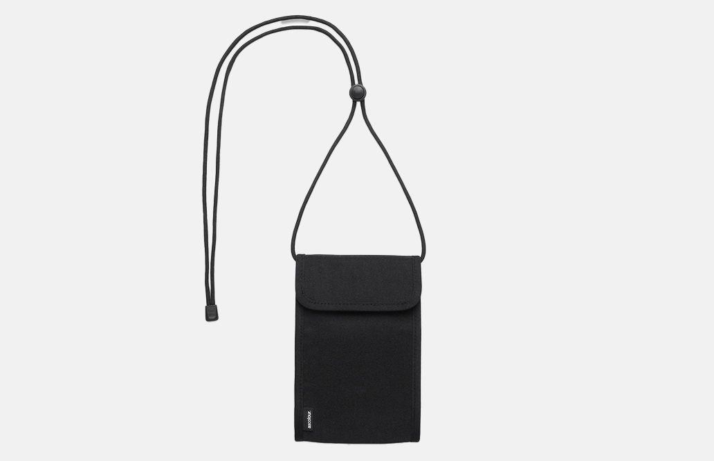 1011_RECYCLED_PHONE_BAG_FRONT